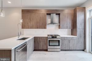 featured image of 619 N 4th St
