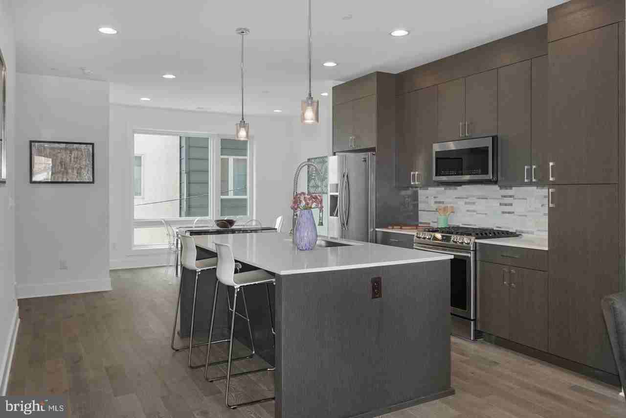 1425 S Hancock St - Photo 2 of 20