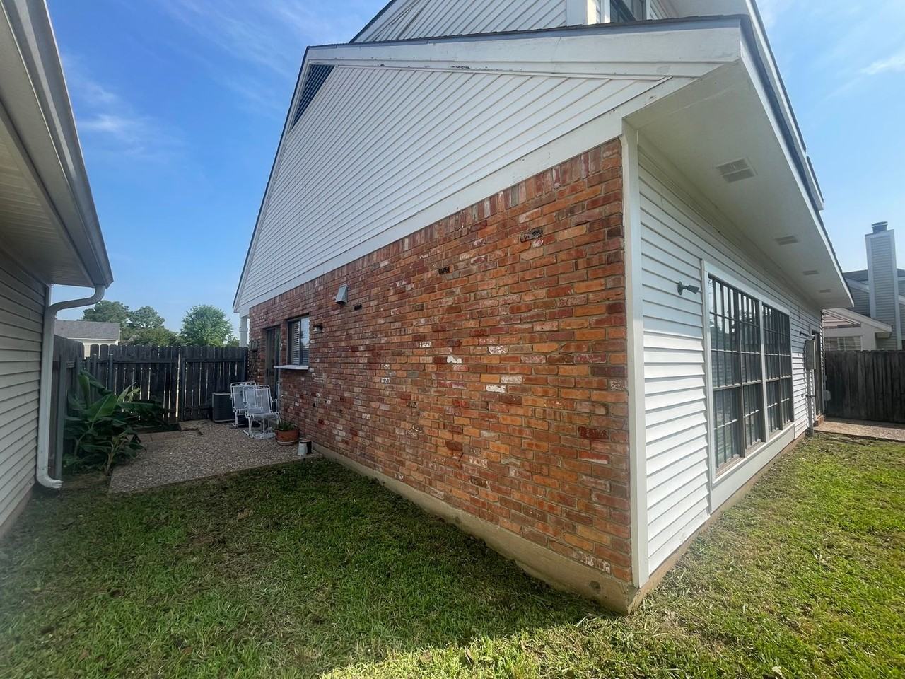 409 Teak Dr - Photo 3 of 25