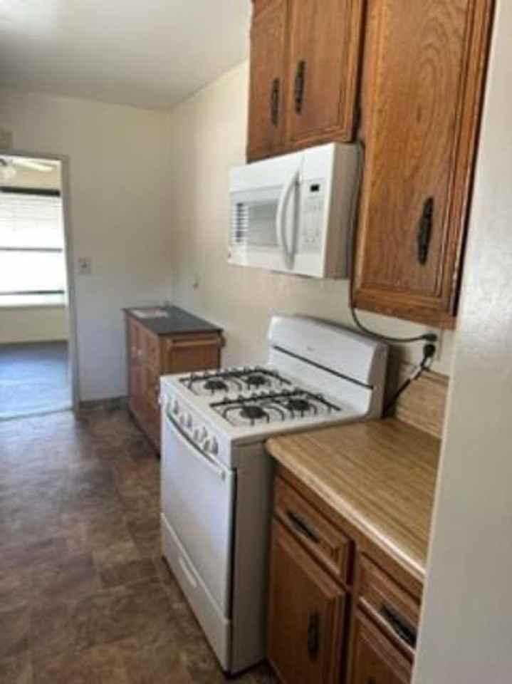 5602 Graywood Ave - Photo 5 of 10