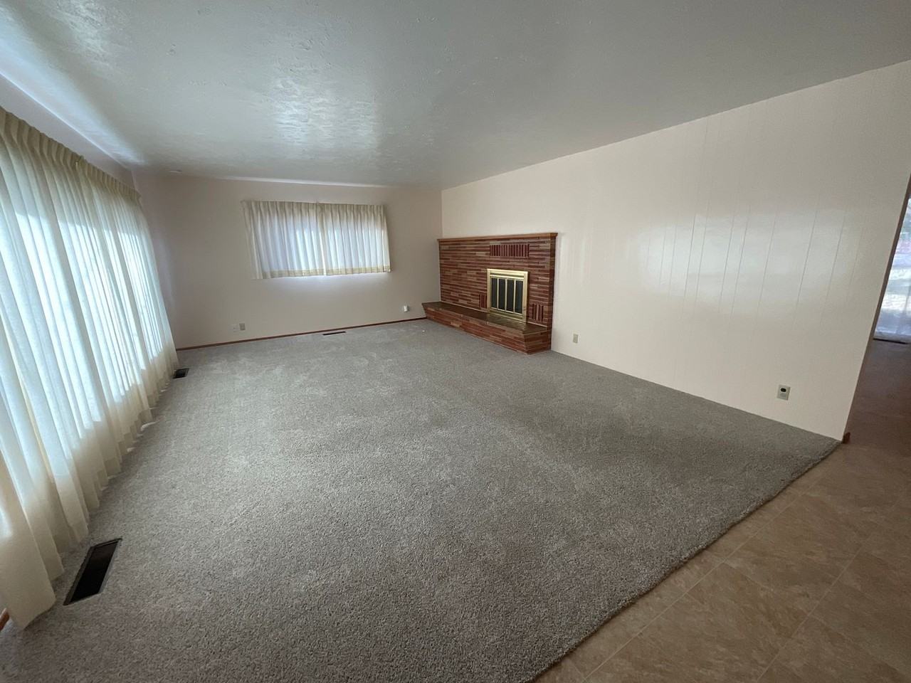 410 4th St - Photo 2 of 17