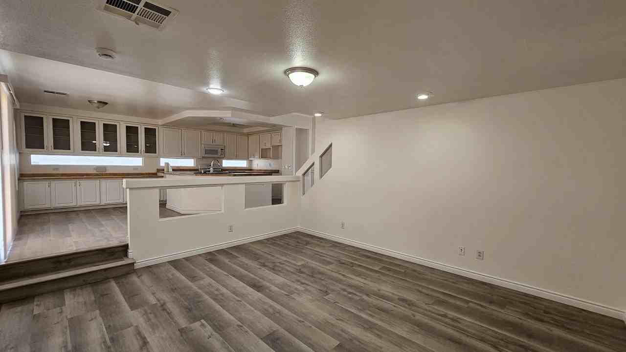 10071 Cheyenne Dawn St - Photo 5 of 20