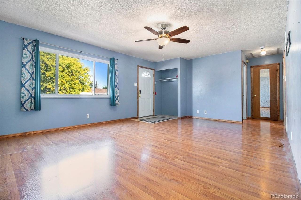 3724 Sheffield Ln - Photo 3 of 15