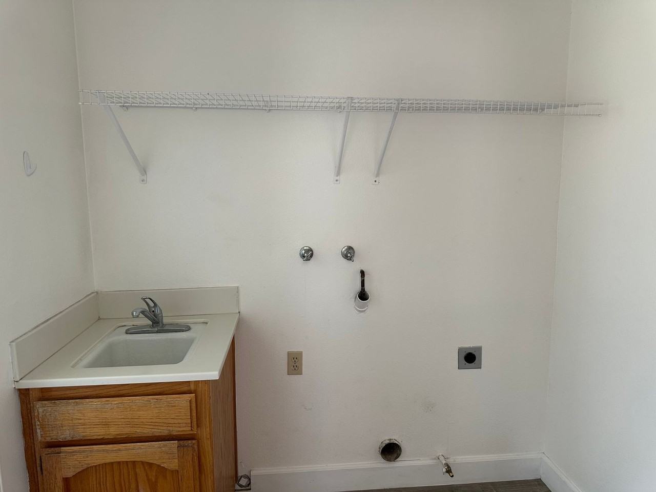 2170 Bel Air Pl - Photo 7 of 19