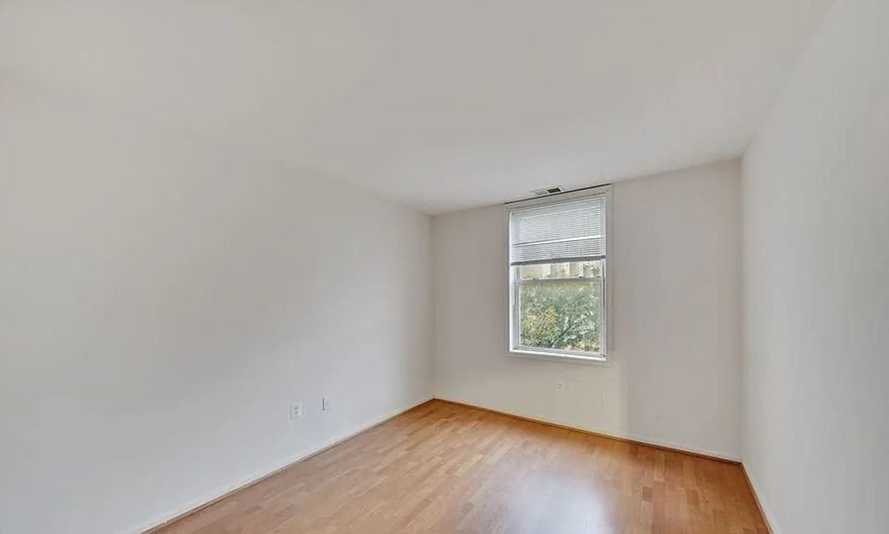 1421 Columbia Rd Nw #304 - Photo 7 of 19