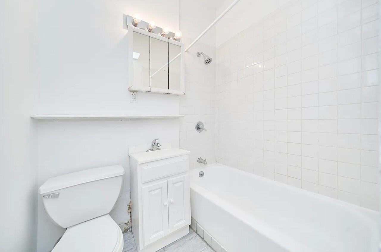 331 W 43rd St #4A - Photo 5 of 5