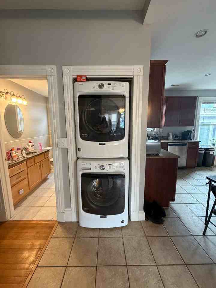 120 Calumet St - Photo 2 of 18