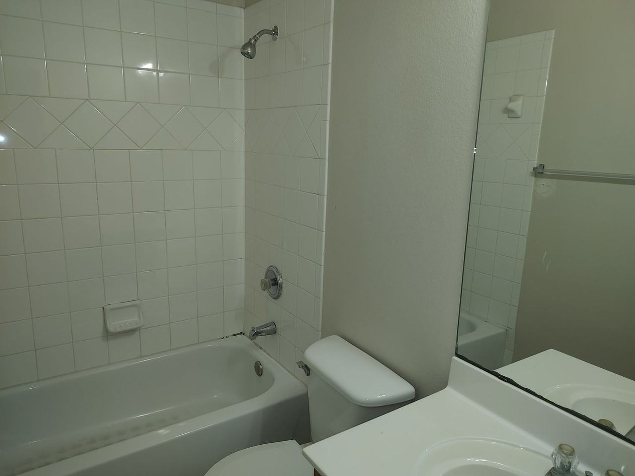 2206 S Bagdad Rd #B - Photo 7 of 14