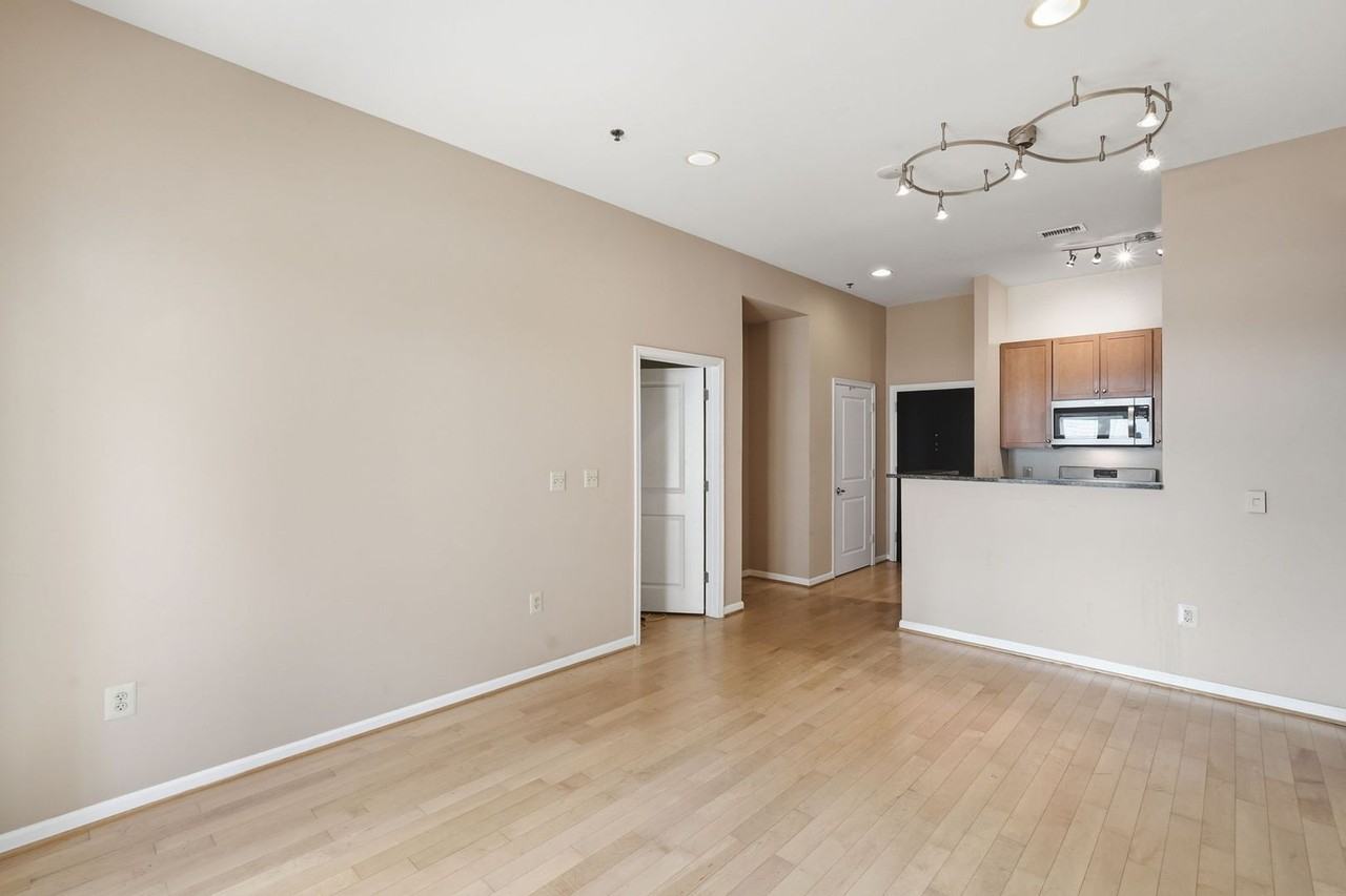 309 Holland Ln - Photo 5 of 25