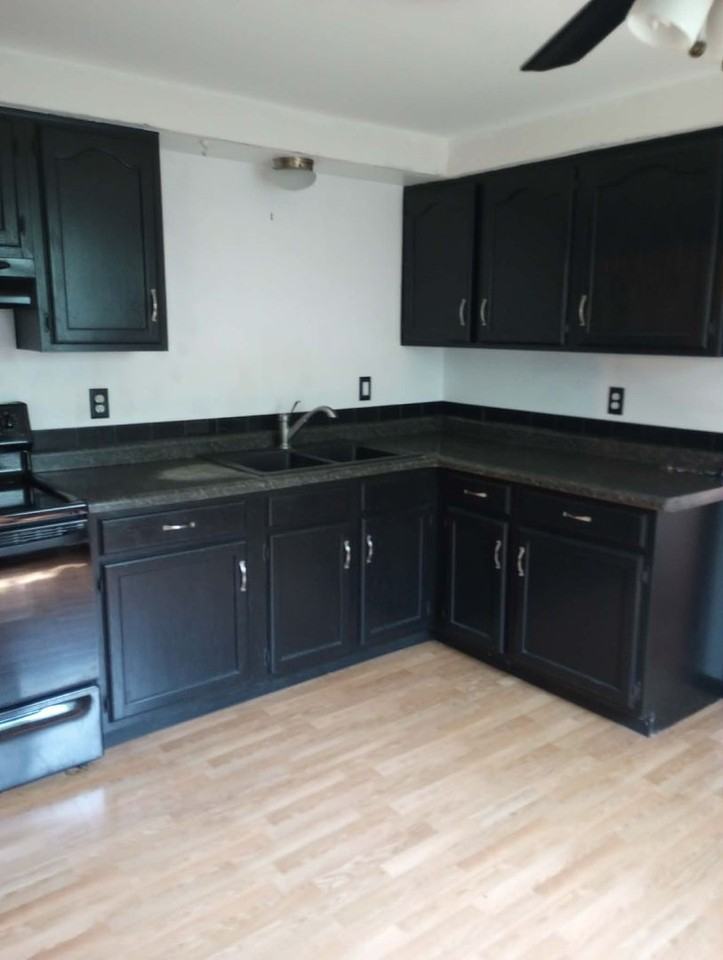 814 Parnell St - Photo 5 of 26