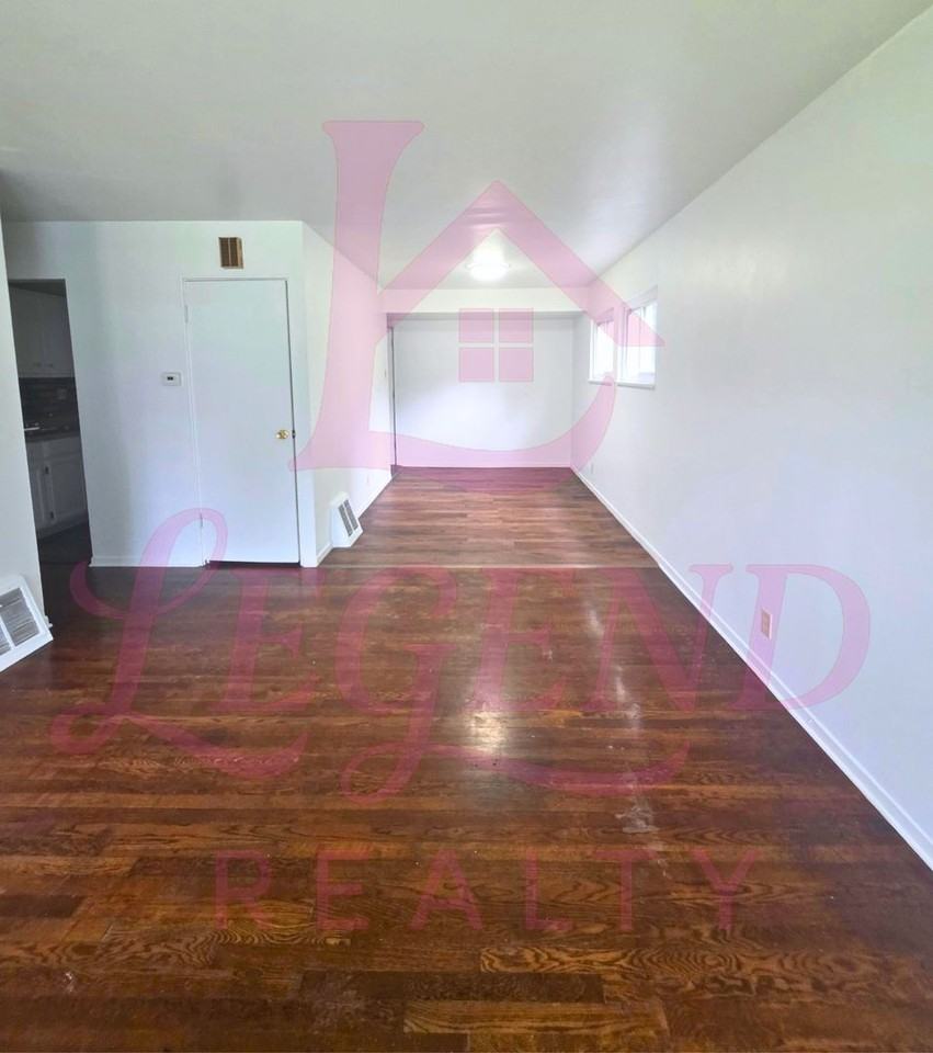 10604 Spring Garden Dr - Photo 5 of 17