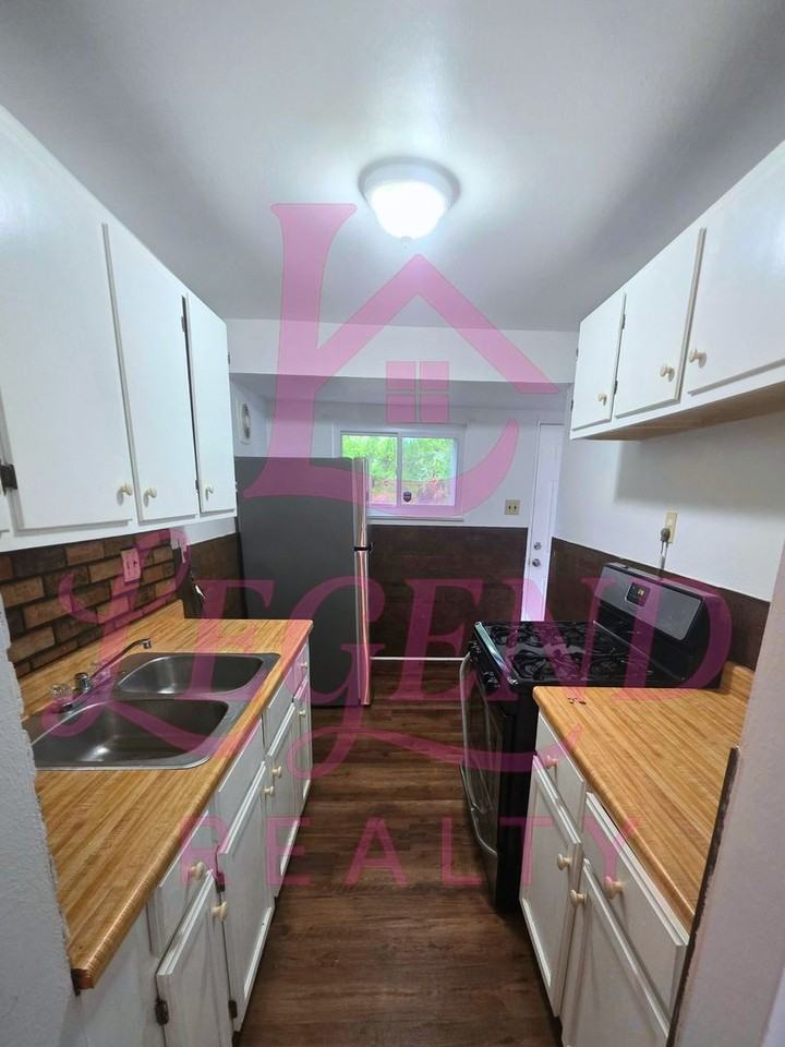 10604 Spring Garden Dr - Photo 7 of 17