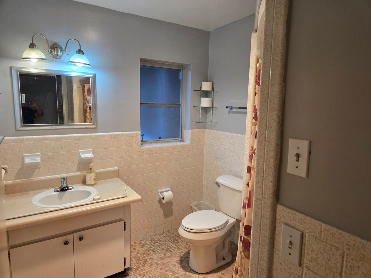 1502 Norbert Ter - Photo 4 of 18