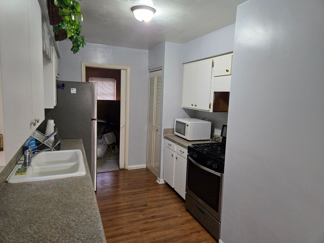 1502 Norbert Ter - Photo 6 of 18