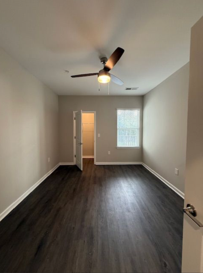 5630 Lucas Ct - Photo 4 of 15