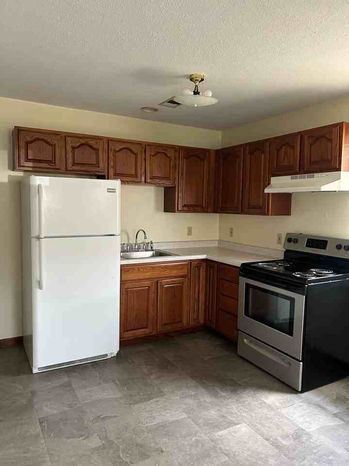 801 Darlington Rd - Photo 4 of 9