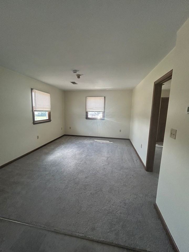 801 Darlington Rd - Photo 5 of 9