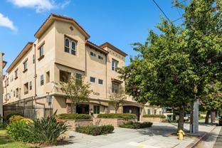 Burbank Plaza Townhomes - Photo 1 of 1