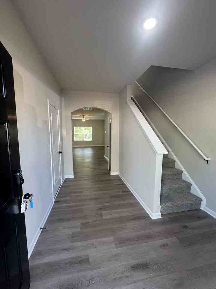 2128 Clapham Ct - Photo 2 of 19