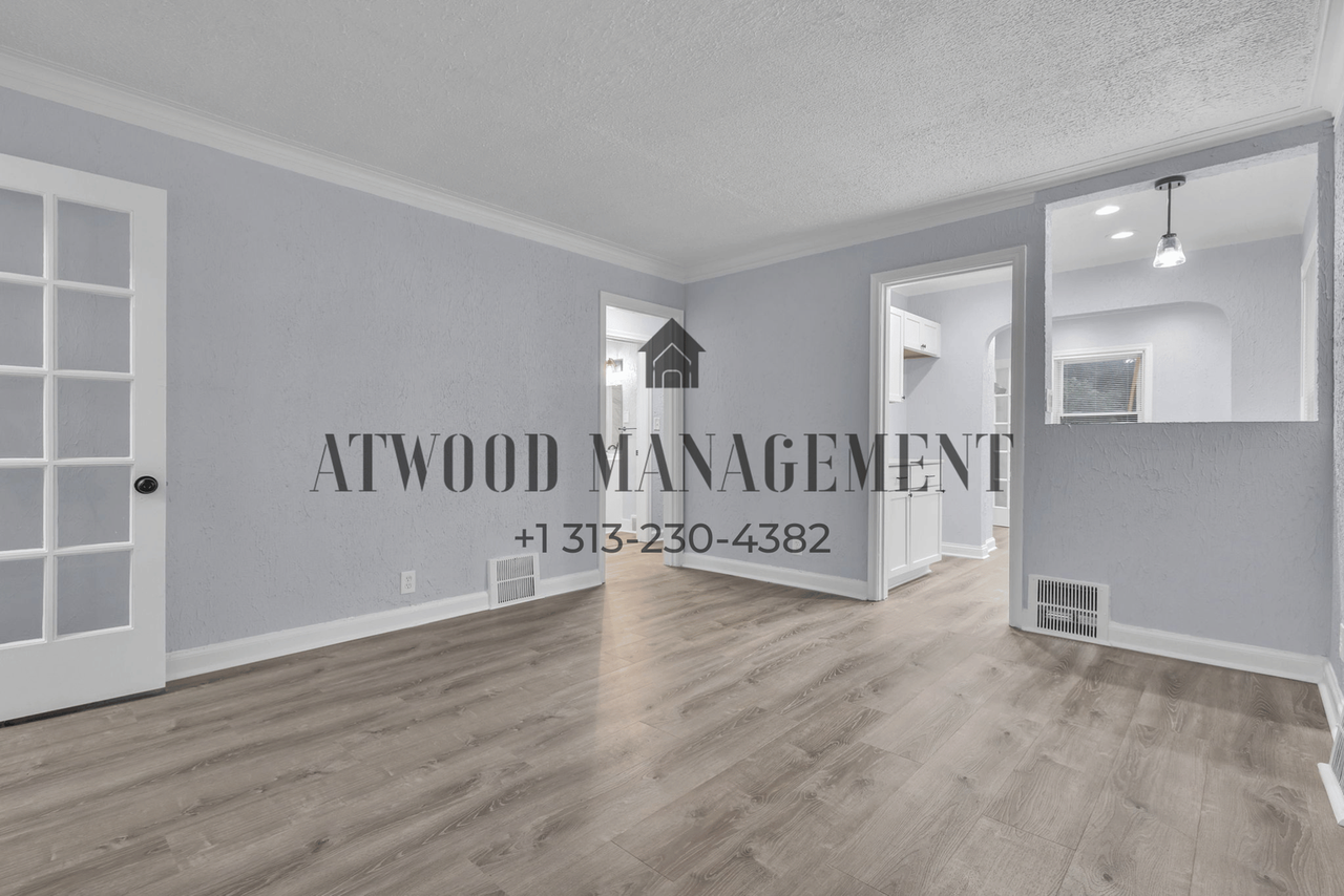 13500 Stahelin Ave - Photo 3 of 20