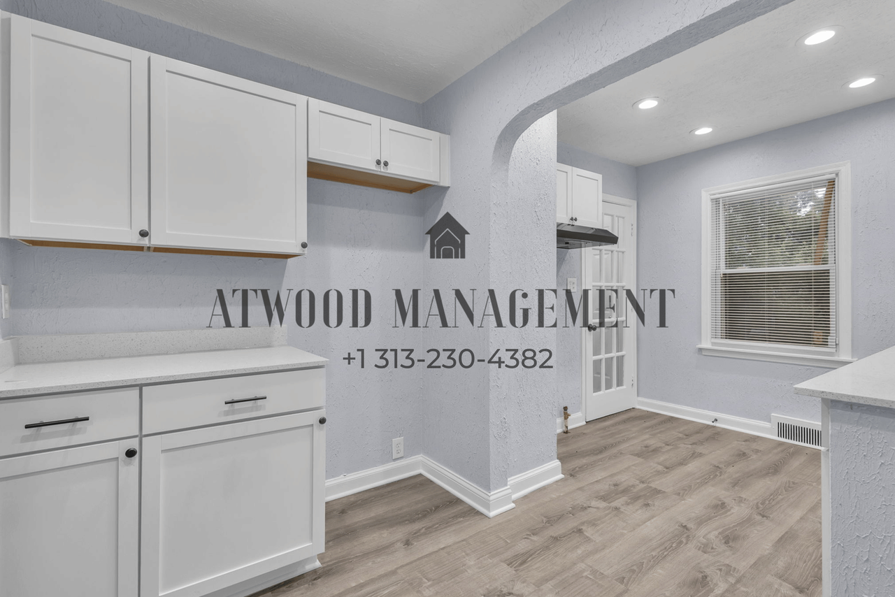 13500 Stahelin Ave - Photo 6 of 20