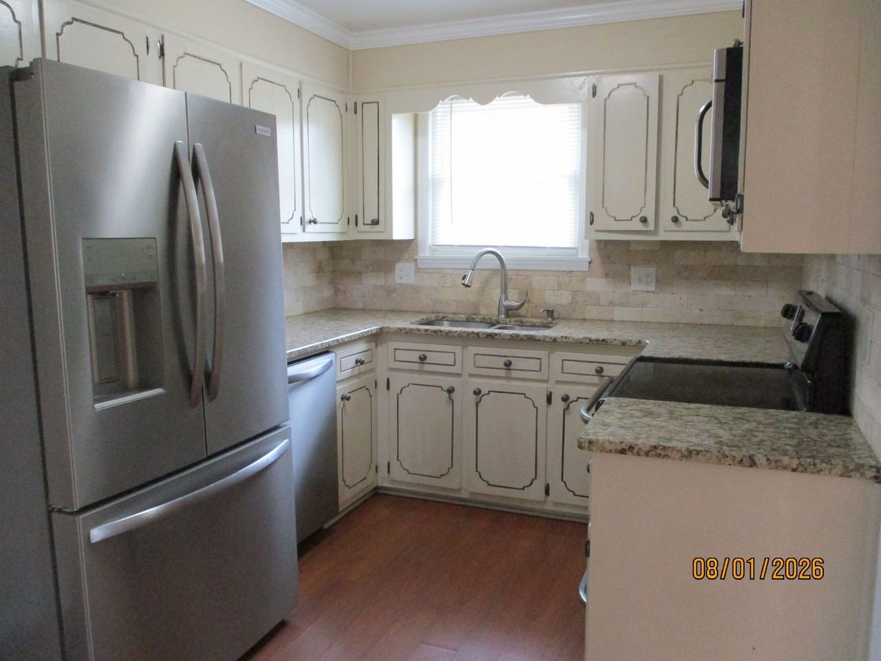616 Langley Ct - Photo 5 of 26