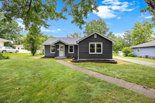 3401 Seneca Ave - Photo 1 of 1