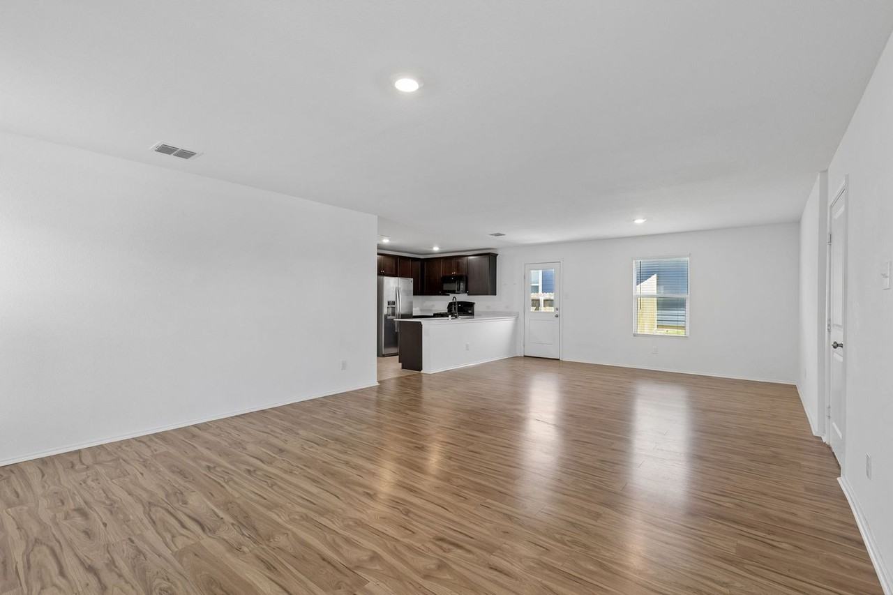9709 Trusler Rd - Photo 2 of 12