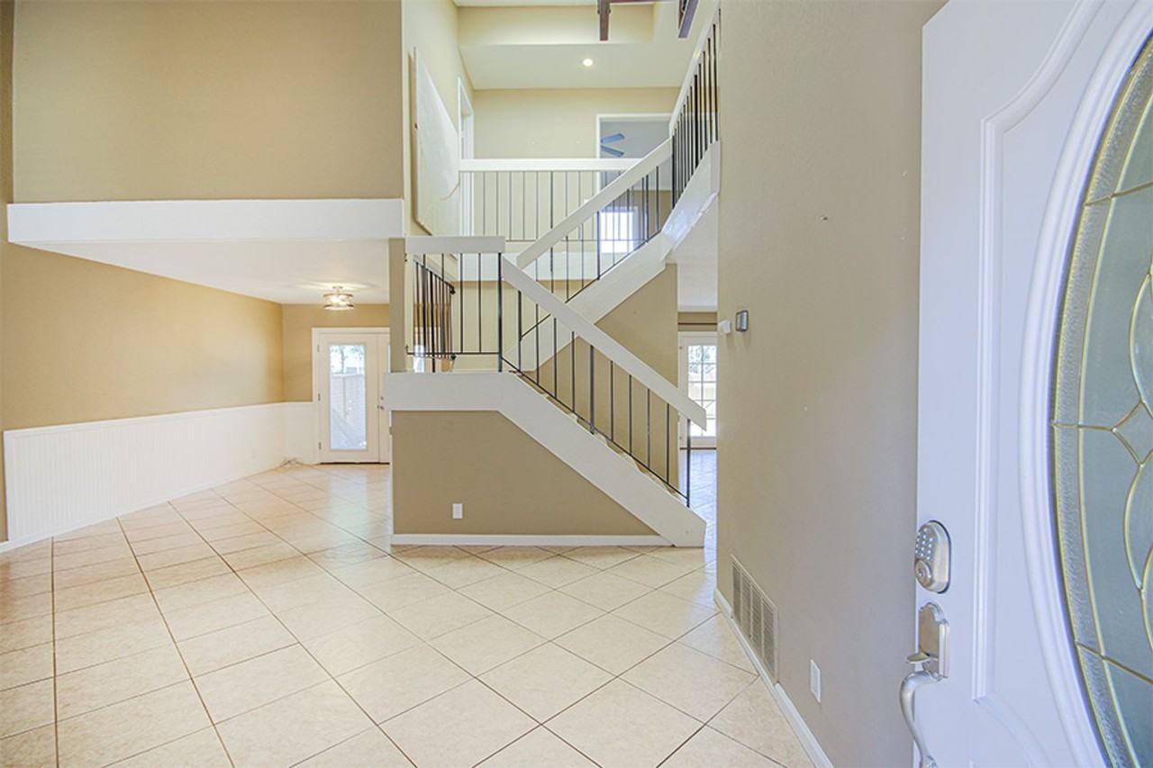 17023 Mount Lomina Ct - Photo 4 of 40