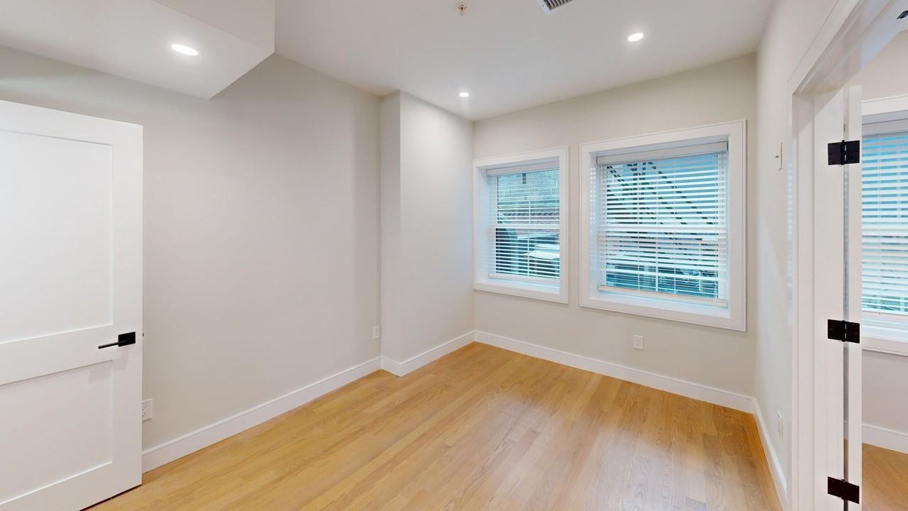 225 Tremont St - Photo 7 of 12