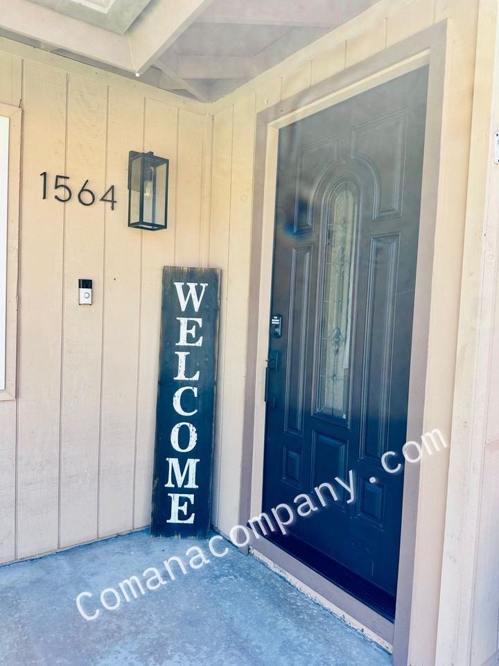 1564 Cavern Point Ct - Photo 6 of 50