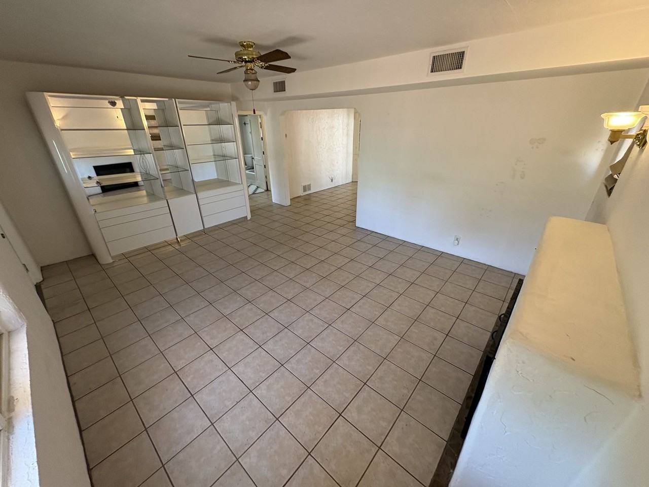 1317 N Dodge Blvd - Photo 7 of 37