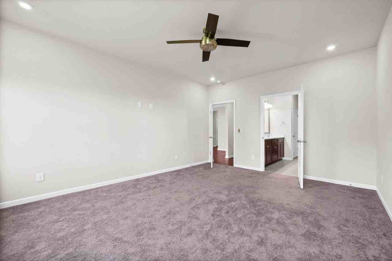 3722 Pelham Wood Dr - Photo 2 of 29