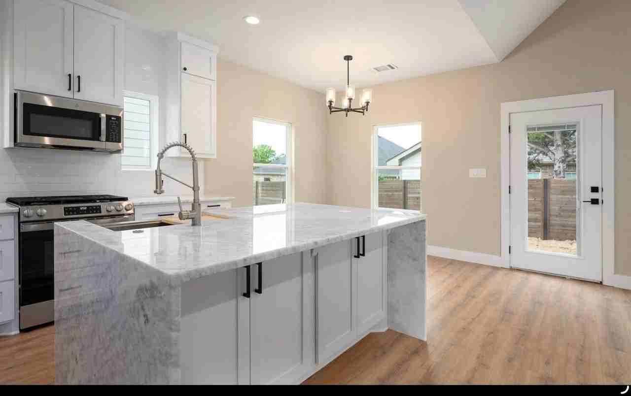 4808 Dry Creek Rd - Photo 7 of 22