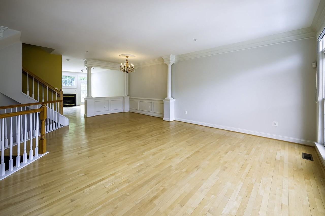 1156 Regal Oak Dr - Photo 6 of 50