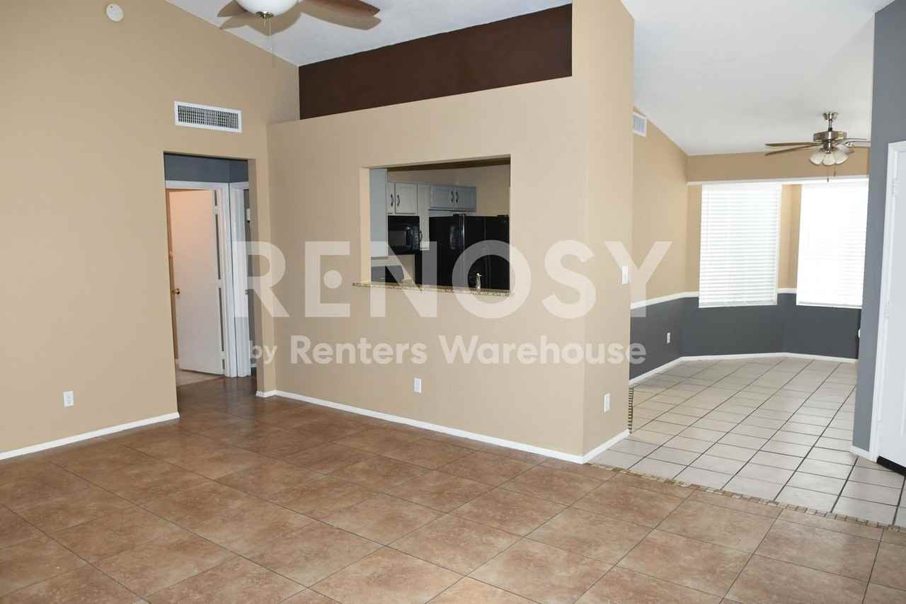 3049 E Siesta Ln - Photo 6 of 18