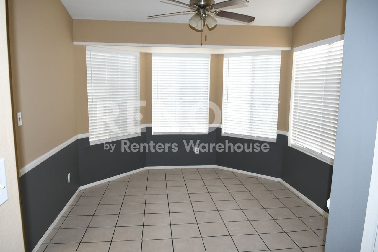 3049 E Siesta Ln - Photo 7 of 18