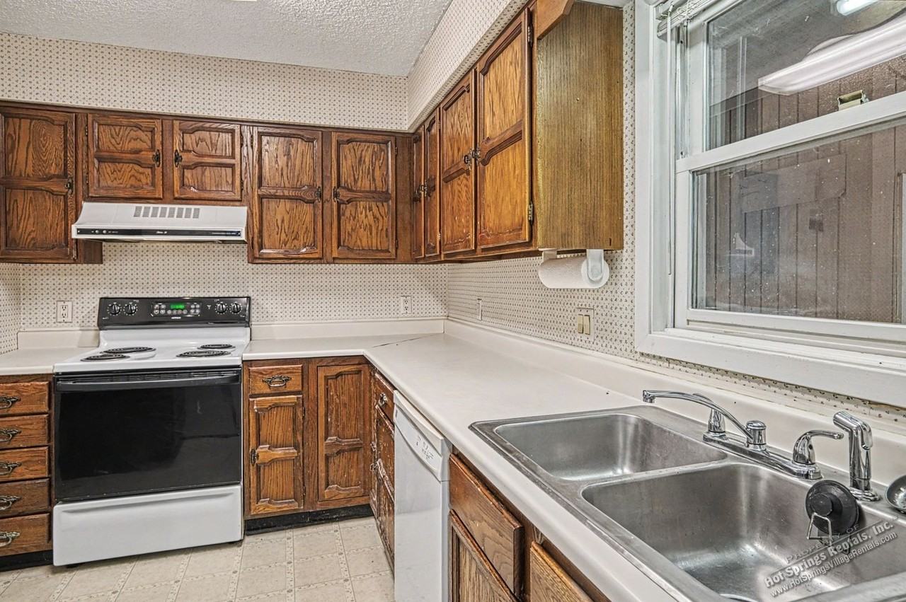 178 Mazarron Dr - Photo 4 of 22