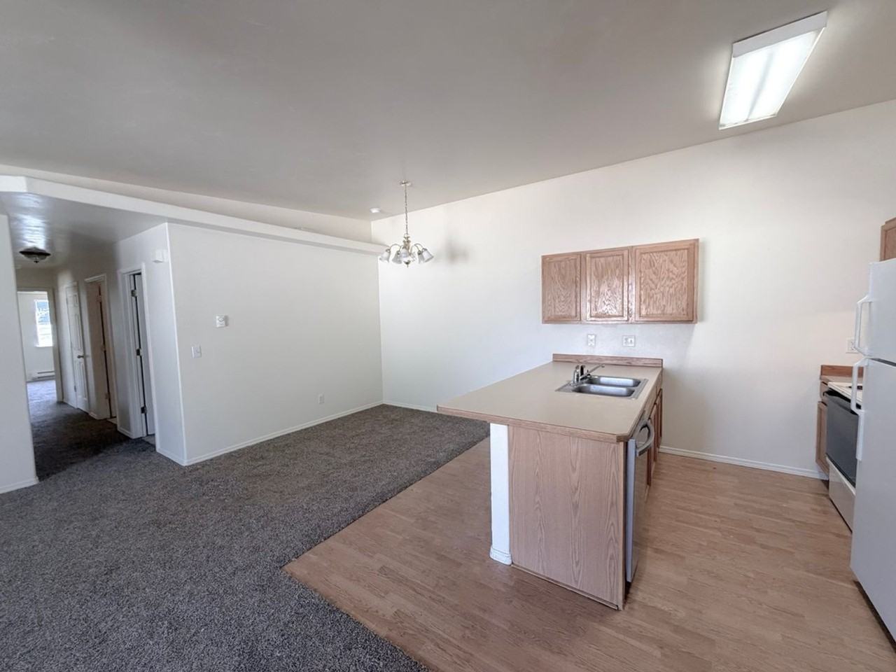1444 Evergreen Dr - Photo 6 of 28