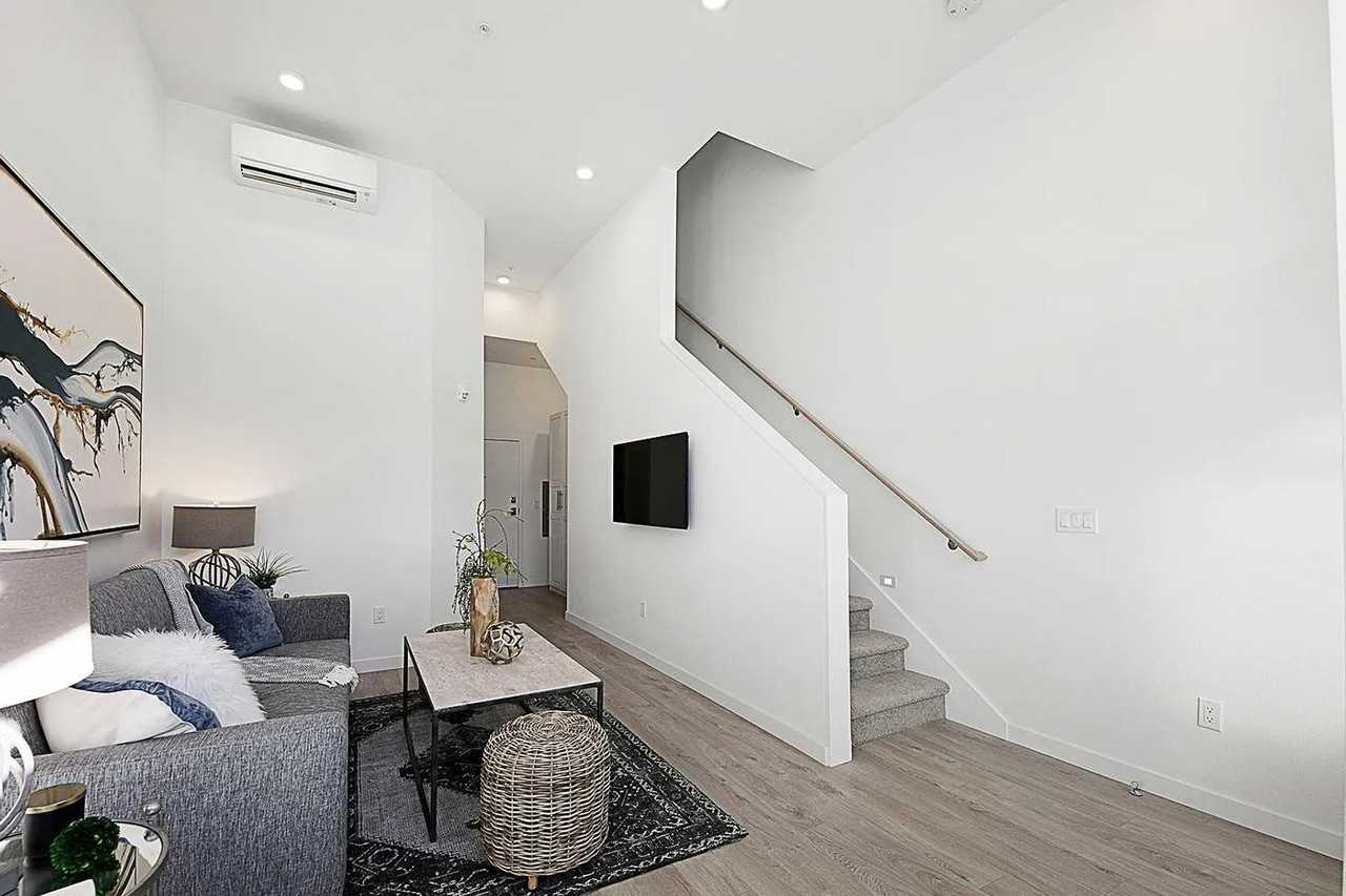 7530 15th Ave Nw - Photo 3 of 12