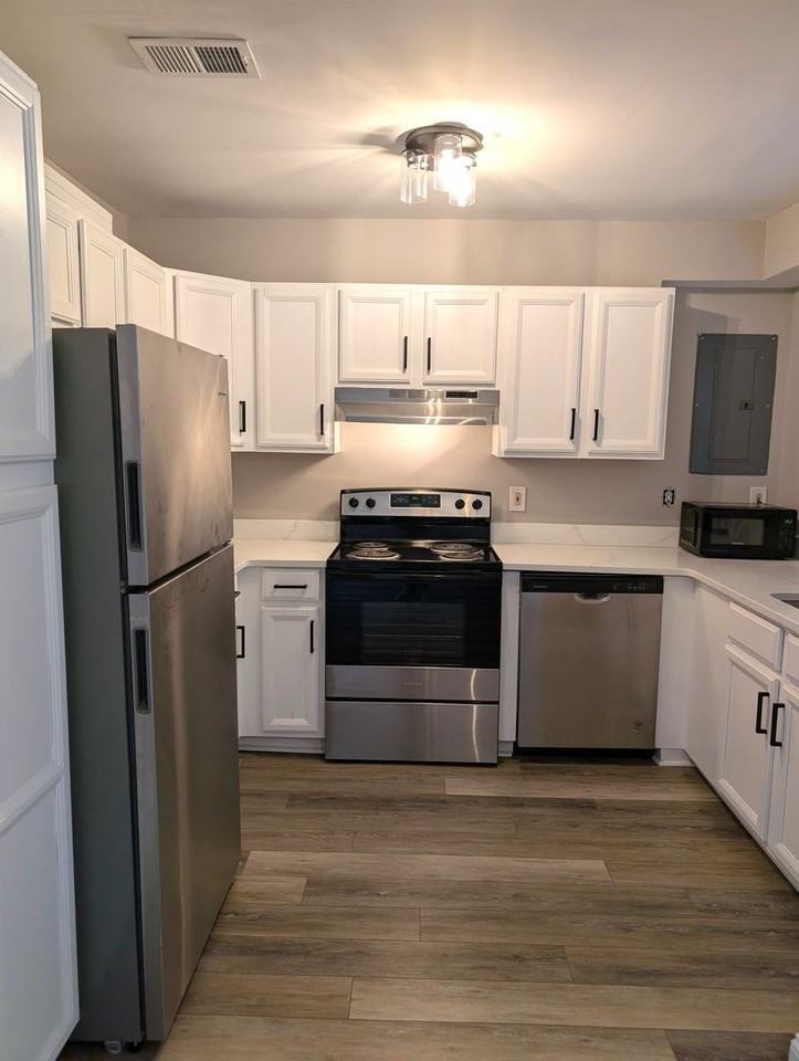 311 Skyland Ave #2 - Photo 4 of 16