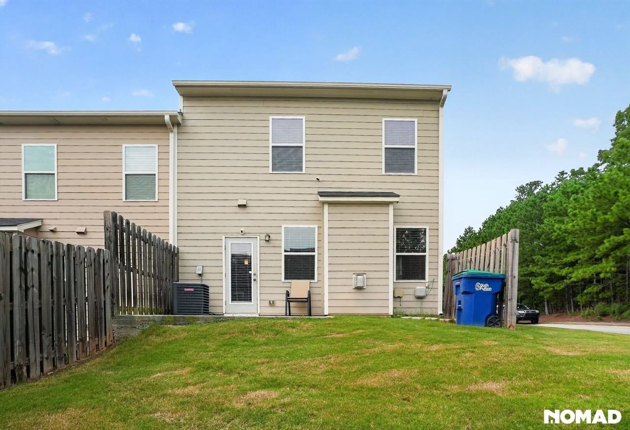 2560 Centennial Cv - Photo 4 of 38