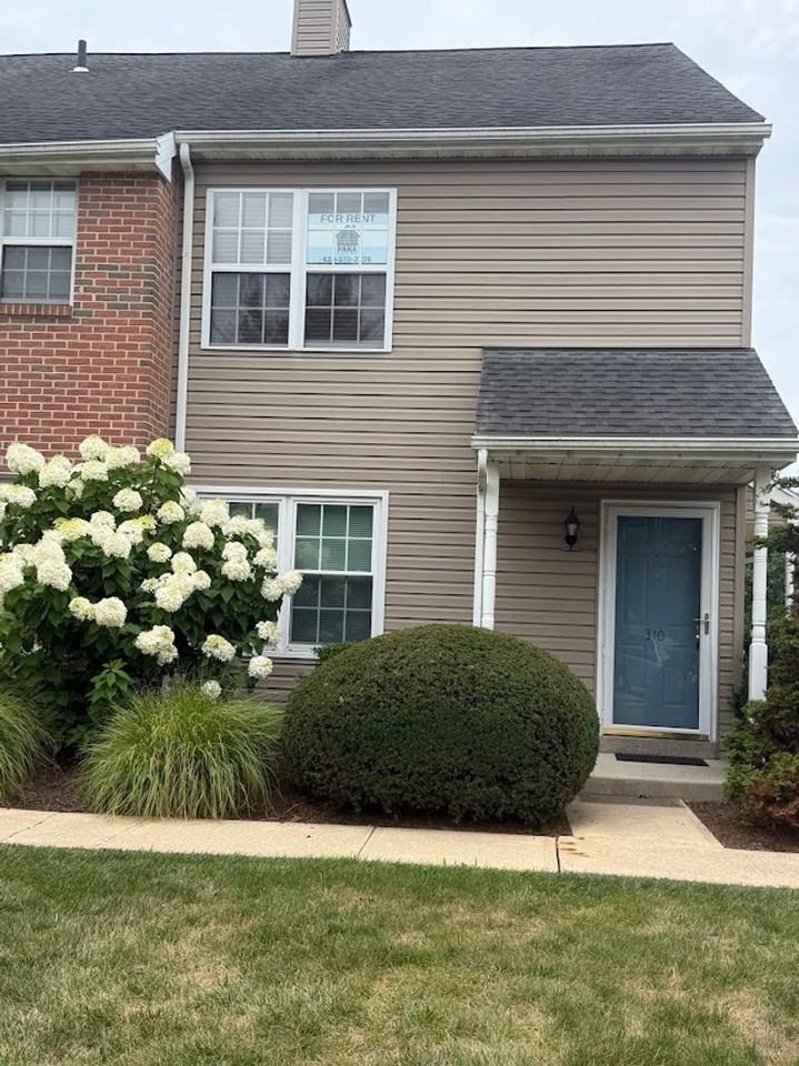 310 Peters Way - Photo 2 of 6