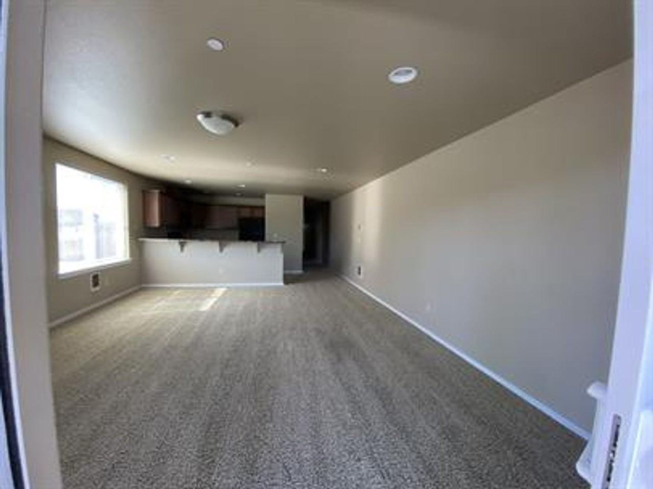 978 Point Brown Ave Se - Photo 4 of 10