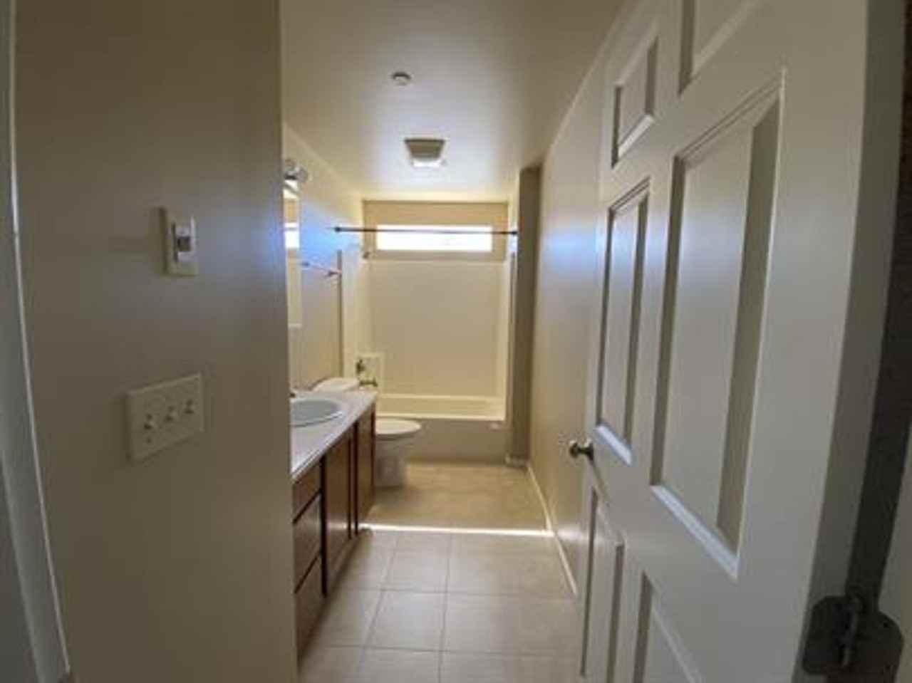 978 Point Brown Ave Se - Photo 5 of 10