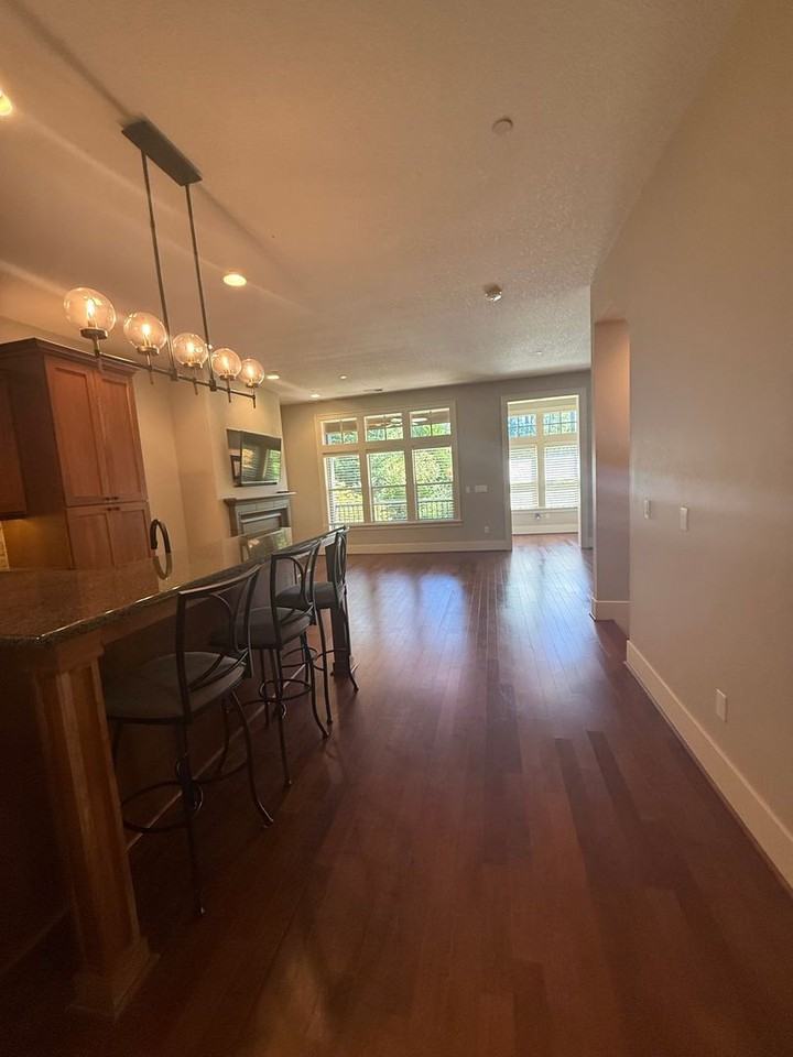10108 Sw Morrison St #10108 - Photo 6 of 47
