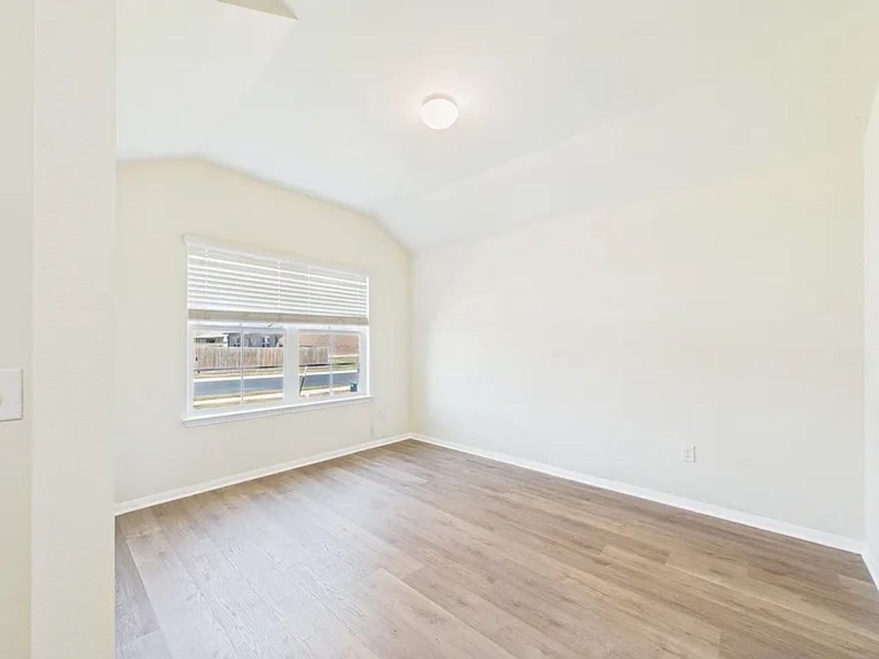 607 Luna Vista Dr - Photo 6 of 36
