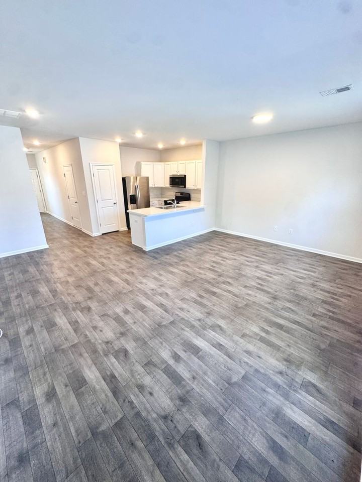 1161 Lova Ln - Photo 4 of 21