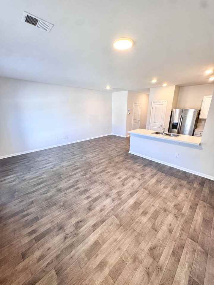 1161 Lova Ln - Photo 5 of 21