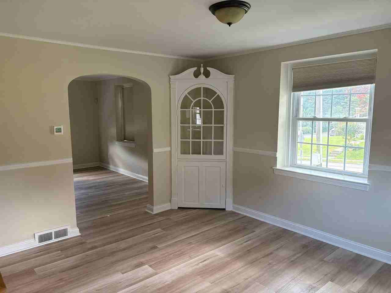 1011 Providence Rd - Photo 6 of 18